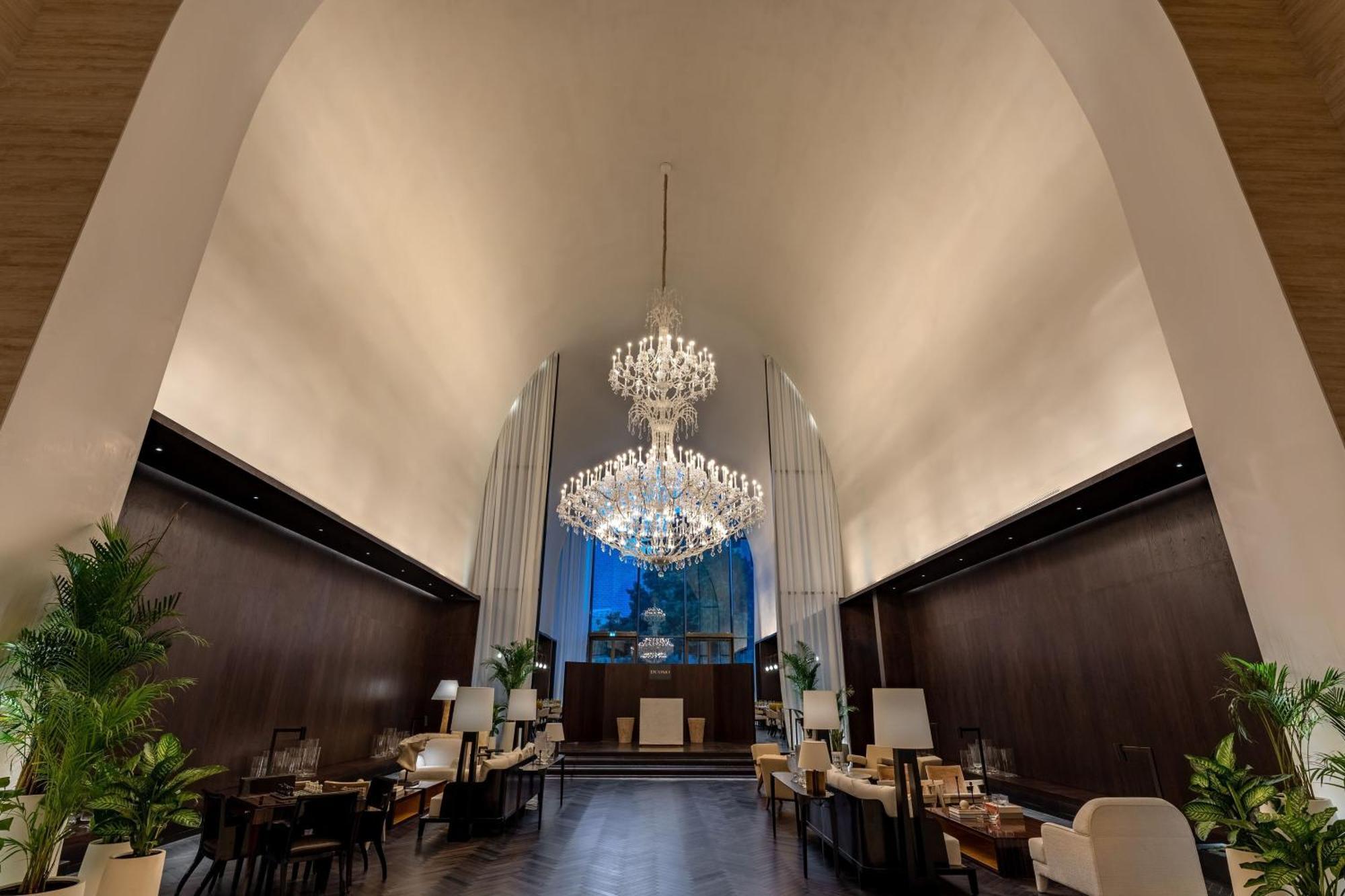 The Dubai Edition エクステリア 写真 The interior of the church